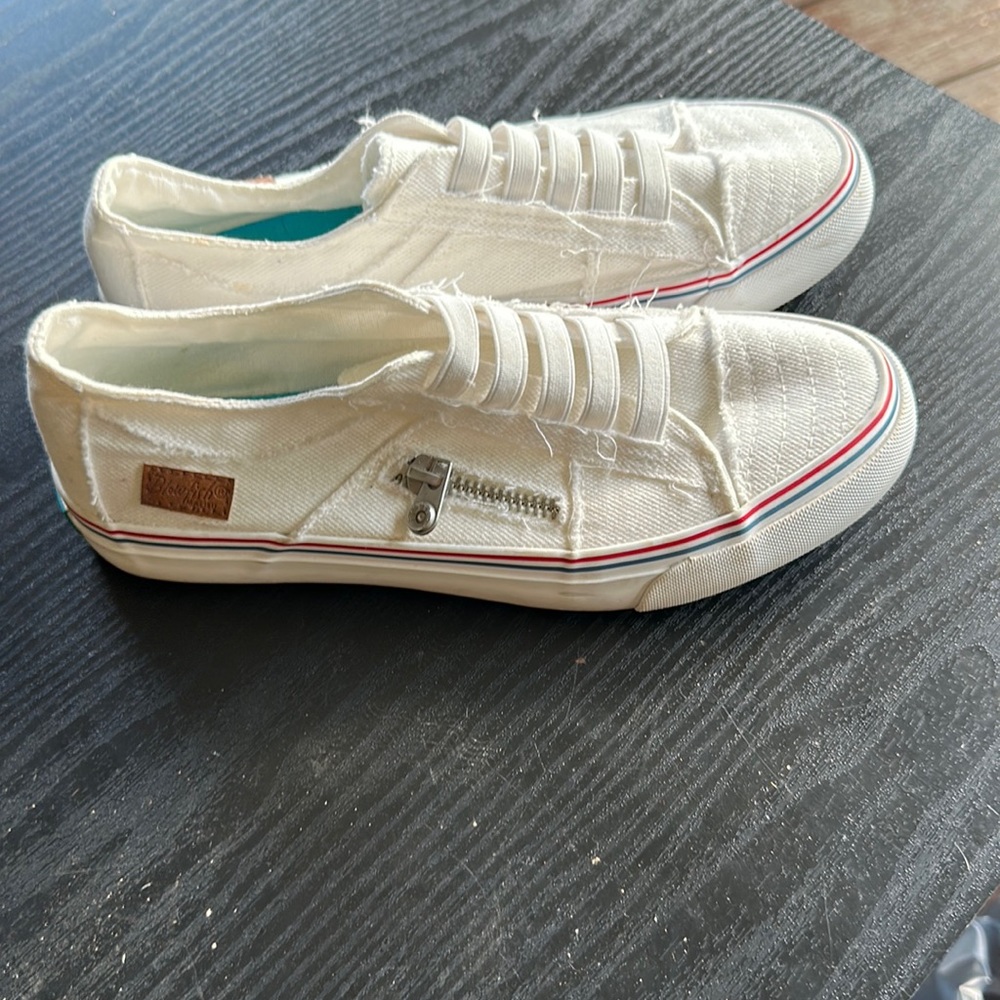 Blowfish white slip on shoes